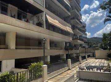 Apartamento · 74m² · 3 Quartos · 1 Vaga · Excelente apto ao lado da Linha Amarela