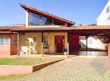 Casa · 897m² · 4 Quartos · 13 Vagas · Casa para venda em Centro de 897.00m² com 4 Quartos, 1 Suite e 13 Garagens