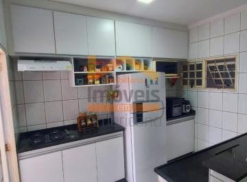 Casa · 2 Quartos · 2 Vagas · Casa para venda e aluguel em Jardim Nielsen Ville de 0.11m² com 2 Quartos e 2 Garagens