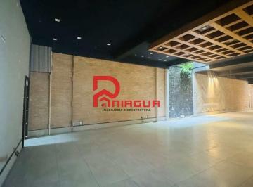 Comercial · 550m² · 2 Vagas · Sala Comercial para alugar em Boqueirão de 550.00m² com 2 Garagens