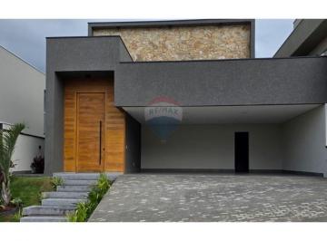 Casa · 279m² · 3 Quartos · 2 Vagas · Casa de Condomínio para alugar em Nova Gardênia de 279.00m² com 3 Quartos, 3 Suites e 2 Garagens