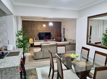 Casa · 170m² · 3 Quartos · 2 Vagas · Casa de Condomínio para venda em Parque Centenário de 170.00m² com 3 Quartos, 1 Suite e 2 Garagens