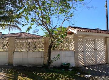 Casa · 267m² · 4 Quartos · 5 Vagas · Casa para venda em Praia Da Lagoinha de 267.00m² com 4 Quartos, 1 Suite e 5 Garagens