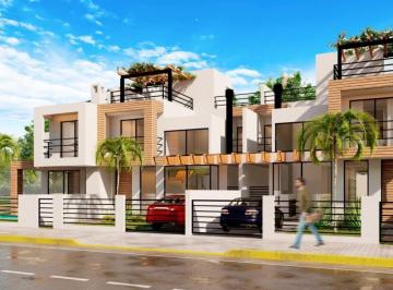 Casa · 202m² · 4 Quartos · 2 Vagas · Lindos sobrados vista mar de alto padrão com 4 suítes a 50 metros da praia central!