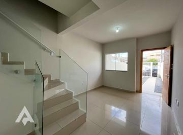 Casa · 63m² · 2 Quartos · 2 Vagas · Sobrado com 2 suítes para locação, por R$ 2.790,00 - Bairro Velha Central - Blumenau/SC