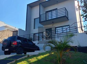 0bbd4ab1f922b34830c7da3942532ea060e6d446 · Casa com 3 dormitórios, 180 m² - venda por R$ 940.000 ou aluguel por R$ 6.460/mês - Jacaré - Cabreúv