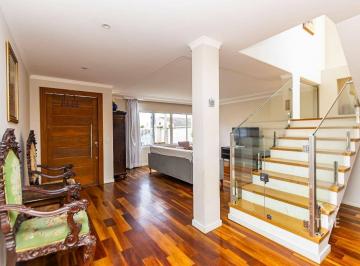c05191f506cf820fc23959e38aab986e0b4ccf60 · Sobrado Moderno com 3 Suítes e 380m² – Cidade Jardim, São José dos Pinhais