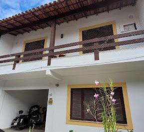 c38866058e1a980cfdadfab60f96564adcd89fa0 · CASA COM 3 QUARTOS A VENDA A 90 METROS DA ORLA DA PONTINHA.