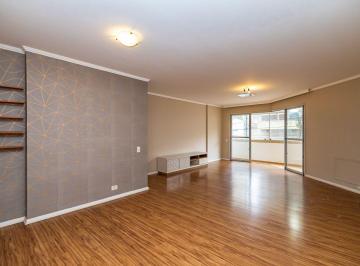 Apartamento de 3 quartos, Curitiba · Ap Amplo Centro 3 quartos com 2 vagas cobertas no centro de Curitiba