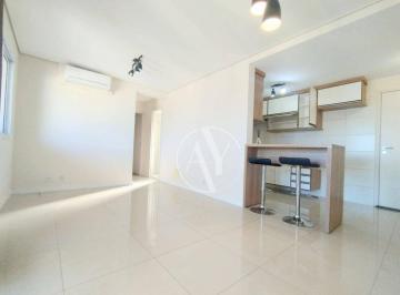 Sala apartamento Essence Jd Aurelia · Iluminação Natural e Praticidade no Jardim Aurélia: Apartamento Planejado no Condomínio Essence