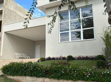 Casa de 4 quartos, Porto Feliz · Sobrado Moderno com 4 Dormitórios, Ampla Integração e Quintal Espaçoso