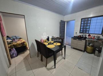 Casa · 90m² · 3 Quartos · 2 Vagas · QN 204 | Casa com Edícula 2 Quartos 2 Banheiros com 2 Vagas de Garagem Descoberta - Samambaia Norte