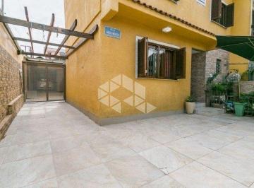 Casa · 90m² · 3 Quartos · 3 Vagas · Linda casa de 3 dormitórios no bairro Vila Nova