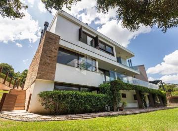 Casa · 493m² · 4 Quartos · 3 Vagas · CASA LUXUOSA EM CONDOMÍNIO FECHADO COM 4 SUITES