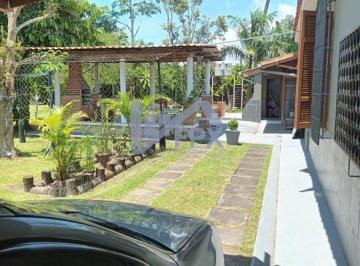 Rural de 3 quartos, Peruíbe · Chácara com 3 quartos e churrasqueira em Peruíbe.