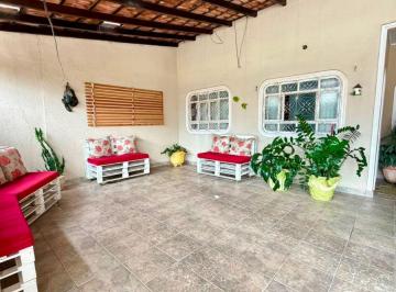 Casa de 3 quartos, Brasília · QNO 03 - Setor O - Casa 3 quartos - ampla garagem - Excelente localização