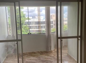Apartamento de 2 quartos, Brasília · VENDO ASA NORTE 2 QUARTOS QD 706 BLOCO R