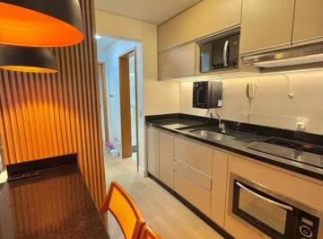 Apartamento de 2 quartos, Águas Claras · 2 Quartos uma suite, sala com vara todo com mobiliado, duas vagas de garagem, todo reformado,
