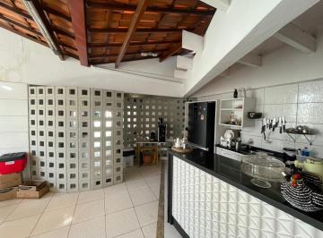 Casa de 3 quartos, Feira de Santana · Vendo Excelente casa 34, suite, Infraestrutura, Cd. Fechado.