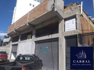 Comercial · 550m² · Oportunidade a venda no bairro Cabral - Contagem