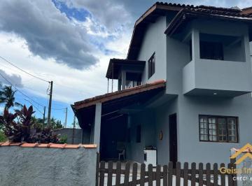 Casa · 140m² · 3 Quartos · 2 Vagas · Casa com 03 dorms no cond. morada da praia / Parcelamento direto c/ o prop