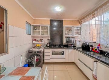 Casa de 2 quartos, São Sebastião · Jardim Mangueiral, 68m2 2 quartos