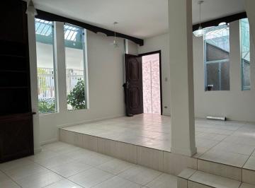 Casa de 3 quartos, São Paulo · LINDO SOBRADO COM VARANDA - SANTA HELENA