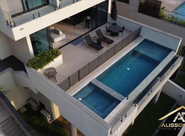 Casa · 547m² · 5 Quartos · 6 Vagas · Casa moderna 547m²| 5 Suítes| churrasqueira| Piscina| 6 Vagas no Gênesis II