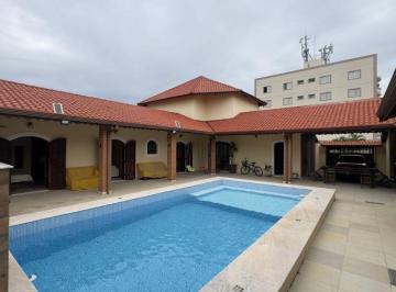 Casa de 5 quartos, Peruíbe · Casa Alto Padrão para Venda, Peruíbe/SP. Possui 05 dormitórios e piscina