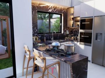 rld6bevscyaj1778708795231.jpg · Sobrado com 3 dormitórios à venda, 98 m² por R$ 615.618,00 - Umbará - Curitiba/PR