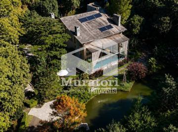 Casa · 926m² · 5 Quartos · Linda casa em Condomínio com área de preservação