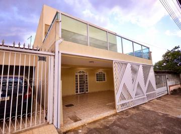 Casa de 4 quartos, Brasília · SOBRADO AMPLO NA CEILÂNDIA SUL – EXCELENTE LOCALIZAÇÃO A 400M DO METRÔ