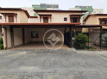 Casa · 68m² · 4 Quartos · 3 Vagas · Casa Condomínio Fechado