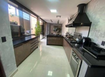 Casa · 190m² · 4 Quartos · 3 Vagas · Casa em Condomínio com 4 Dormitórios no Medeiros - Jundiaí - S.p