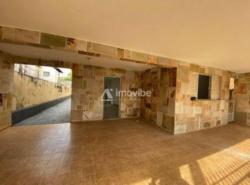 Casa · 174m² · 3 Quartos · 3 Vagas · Casa