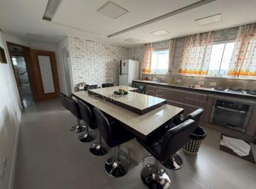 Apartamento · 163m² · 3 Quartos · 3 Vagas · Cobertura para locação com 163 metros