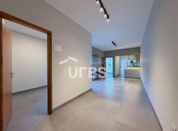 Casa · 125m² · 3 Quartos · 2 Vagas · Casa de Rua - Casa 3 quartos, sendo 1 suíte
