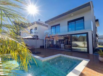 Casa · 263m² · 3 Quartos · 4 Vagas · Casa de 3 Suítes à Venda no Condomínio Alta Vista | Atuba Curitiba