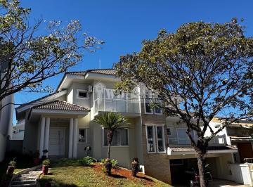 Casa · 443000m² · 4 Quartos · 3 Vagas · Casa espetacular no condomínio Villa dos Inglezes