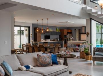 Casa · 313m² · 4 Quartos · Casa à venda - em Loteamento Parque dos Alecrins