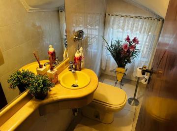 IMG_20260619_092345_000.jpeg · Excelente sobrado para venda em Bosque da Saúde com 3 quartos, sendo 3 suítes, 217m² - remaxfront#3M