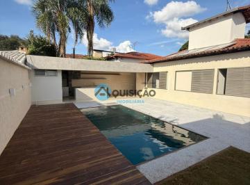 Casa · 4 Quartos · 4 Vagas · Casa 4 Quartos (1 Suíte) com Piscina e Churrasqueira