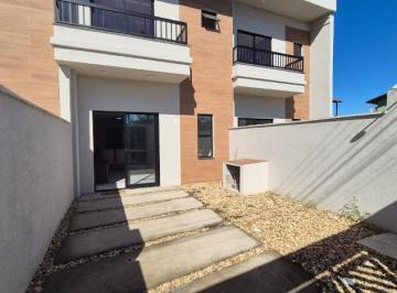 Casa · 98m² · 2 Quartos · 1 Vaga · Sobrado semi mobiliado com 2 suítes a 400 metros do mar em Balneário Piçarras SC