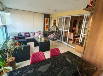 Apartamento · 117m² · 3 Quartos · 2 Vagas · Apartamento com terraço gourmet à venda na praia do Guarujá .