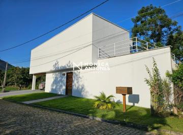 Casa · 400m² · 4 Quartos · 4 Vagas · Casa de Alto Padrão com 4 Quartos e Suíte Master em Condomínio Completo | Maricá