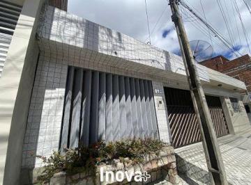Casa · 120m² · 3 Quartos · 1 Vaga · Casa com três quartos à venda no Salgado