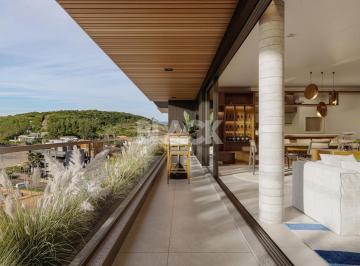 Apartamento · 172m² · 3 Quartos · 2 Vagas · Cobertura Duplex Exclusiva com 3 Suítes na Praia da Cal