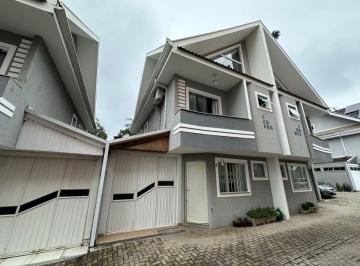 Casa de 3 quartos, Curitiba · Lindo sobrado triplex com 3 suítes e 2 vagas no melhor do Boqueirão
