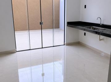 Casa de 2 quartos, Sorocaba · Casa a venda- não geminda - quintal- 2 quartos sendo 1 suíte- 2 vagas-São Bento-Sorocaba SP