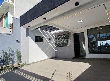 Casa · 160m² · 3 Quartos · 2 Vagas · CASA COM 1 SUÍTE E 2 QUARTOS NO JARDIM PETRÓPOLIS EM MARINGÁ - PR